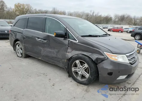2013 Honda Odyssey Touring из США, поврежденный, VIN 5FNRL5H93DB067004
